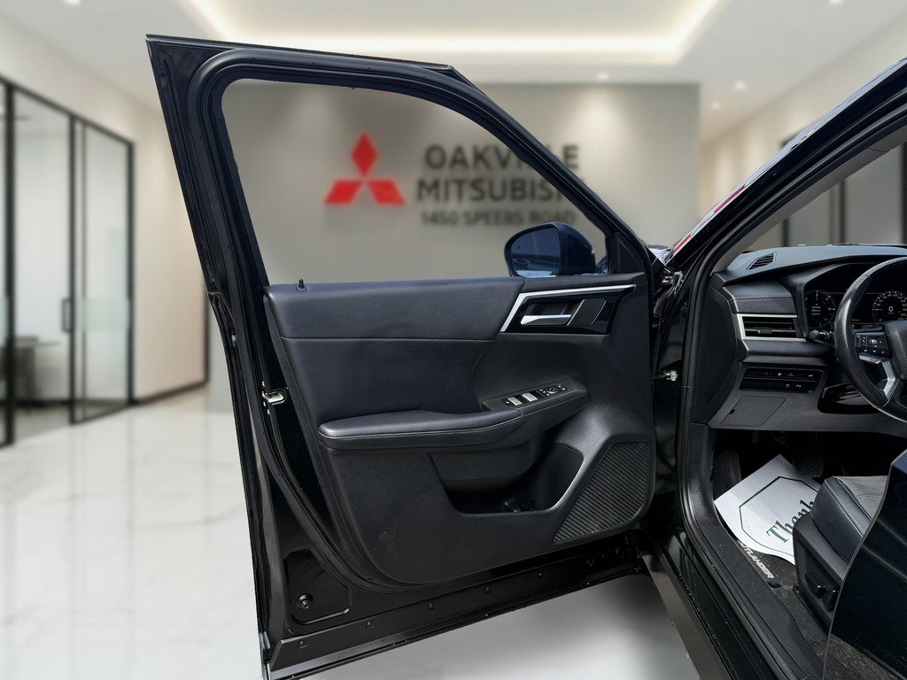 2024 Mitsubishi Outlander PHEV LE   S-AWC   PHEV   7 PASS   360 CAM   PANO in Oakville, Ontario - 10 - w1024h768px