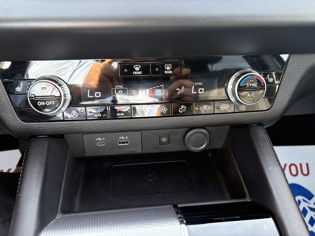 2025 Mitsubishi OUTLANDER PHEV CPO   GT   S-AWC   RATES AS LOW AS 0.9%   7 PASS in Oakville, Ontario - 18 - w1024h768px