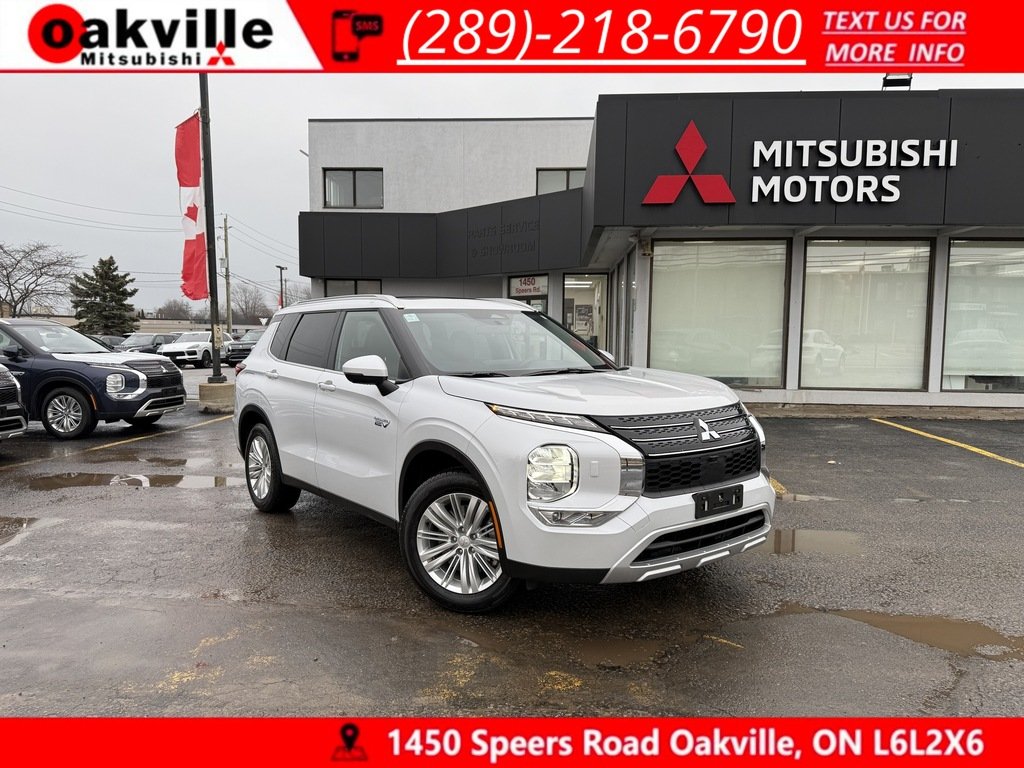 2025 Mitsubishi Outlander PHEV LE   S-AWC   ONE OWNER   CLEAN CARFAX   NAV in Oakville, Ontario - 1 - w1024h768px