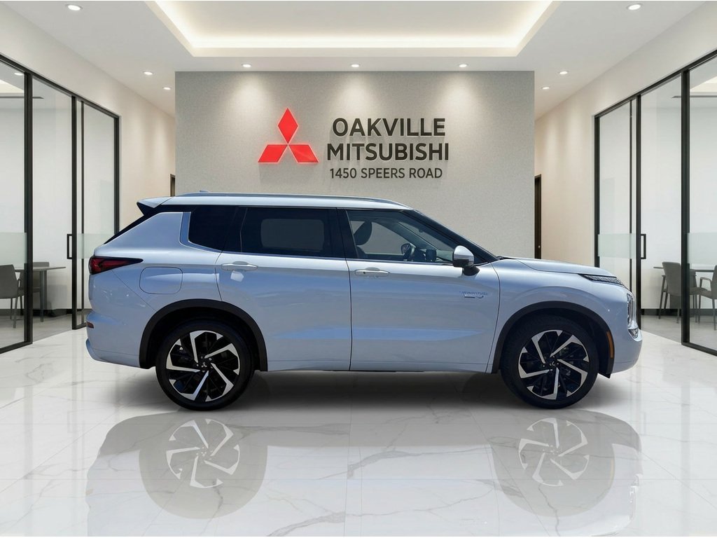 2025 Mitsubishi Outlander PHEV GT   S-AWC   CPO   7 PASS   RATES AS LOW AS 0.9% in Oakville, Ontario - 9 - w1024h768px