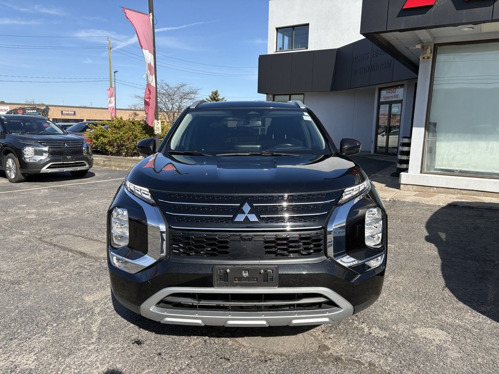 2022 Mitsubishi Outlander SE   S-AWC   7 PASS   PANO   CARPLAY   BLIND SPOT in Oakville, Ontario - 3 - w1024h768px