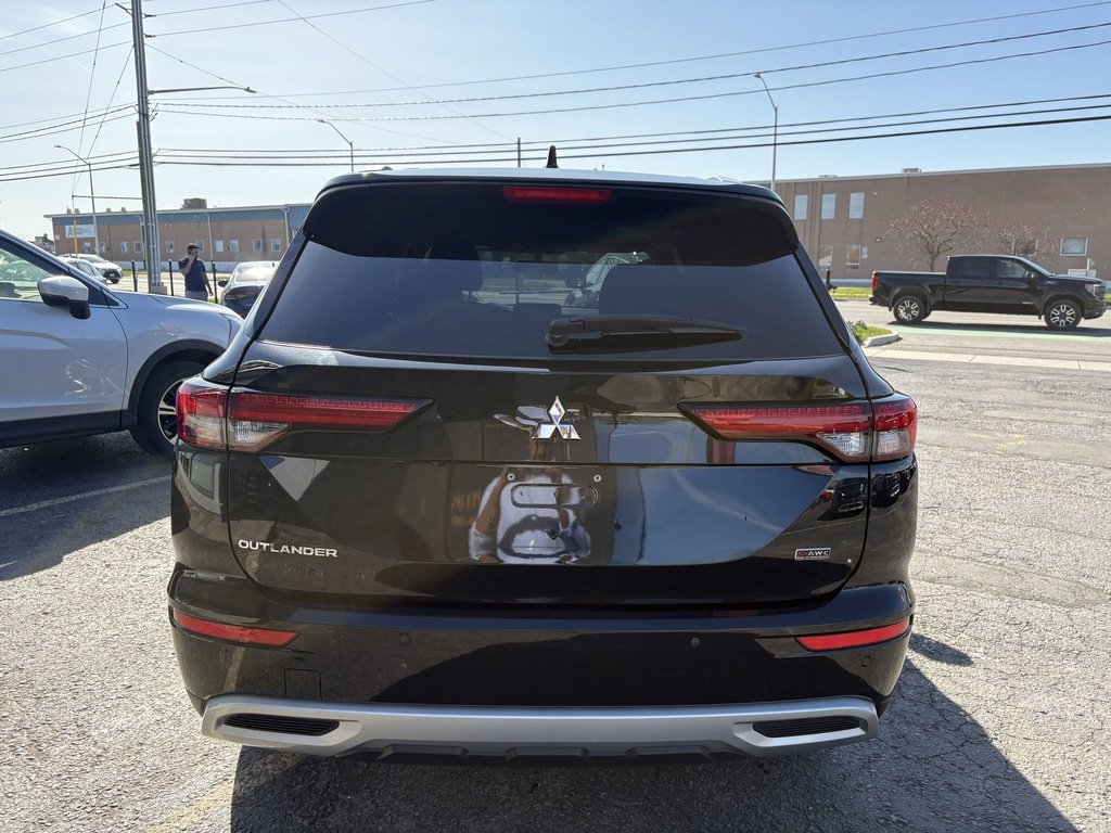 2022 Mitsubishi Outlander SE   S-AWC   7 PASS   PANO   CARPLAY   BLIND SPOT in Oakville, Ontario - 7 - w1024h768px