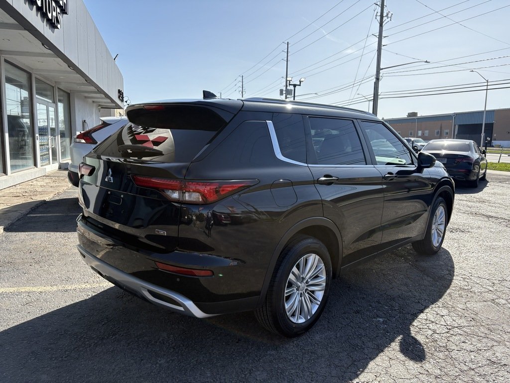2022 Mitsubishi Outlander SE   S-AWC   7 PASS   PANO   CARPLAY   BLIND SPOT in Oakville, Ontario - 8 - w1024h768px