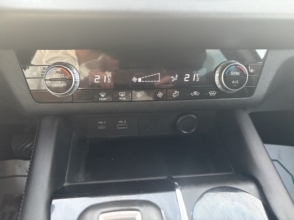 2022 Mitsubishi Outlander ES  S-AWC   CPO   7 PASS   BU CAM   CARPLAY in Oakville, Ontario - 17 - w1024h768px