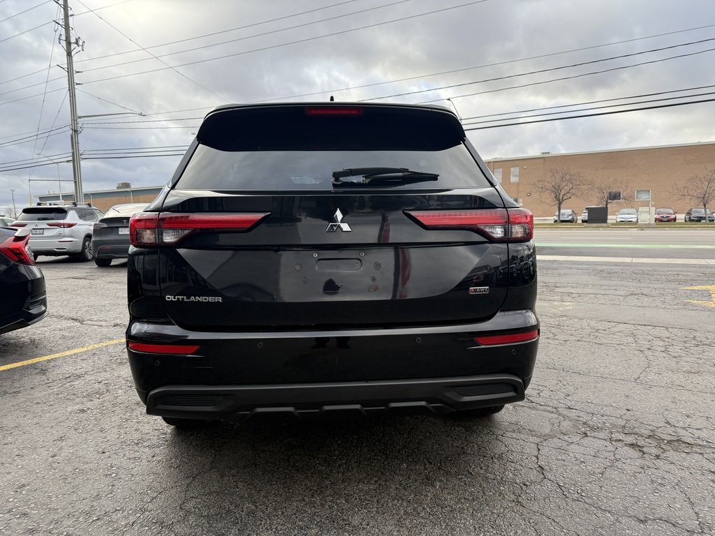 2022 Mitsubishi Outlander ES   S-AWC   CARPLAY   BU CAM   7 PASS in Oakville, Ontario - 7 - w1024h768px