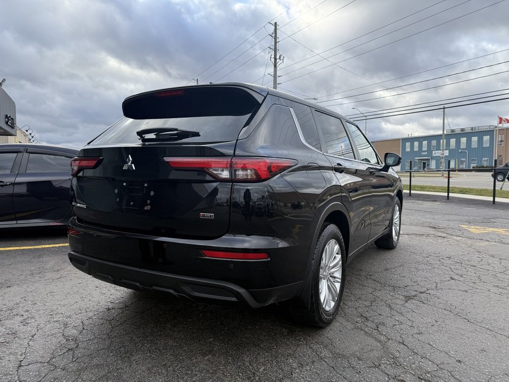 2022 Mitsubishi Outlander ES   S-AWC   CARPLAY   BU CAM   7 PASS in Oakville, Ontario - 8 - w1024h768px