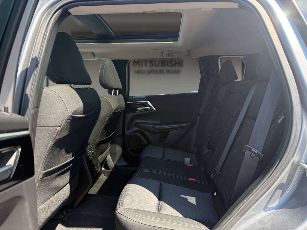 2022 Mitsubishi Outlander SE   7 PASS   PANO   CARPLAY   B\U CAM in Oakville, Ontario - 21 - w1024h768px