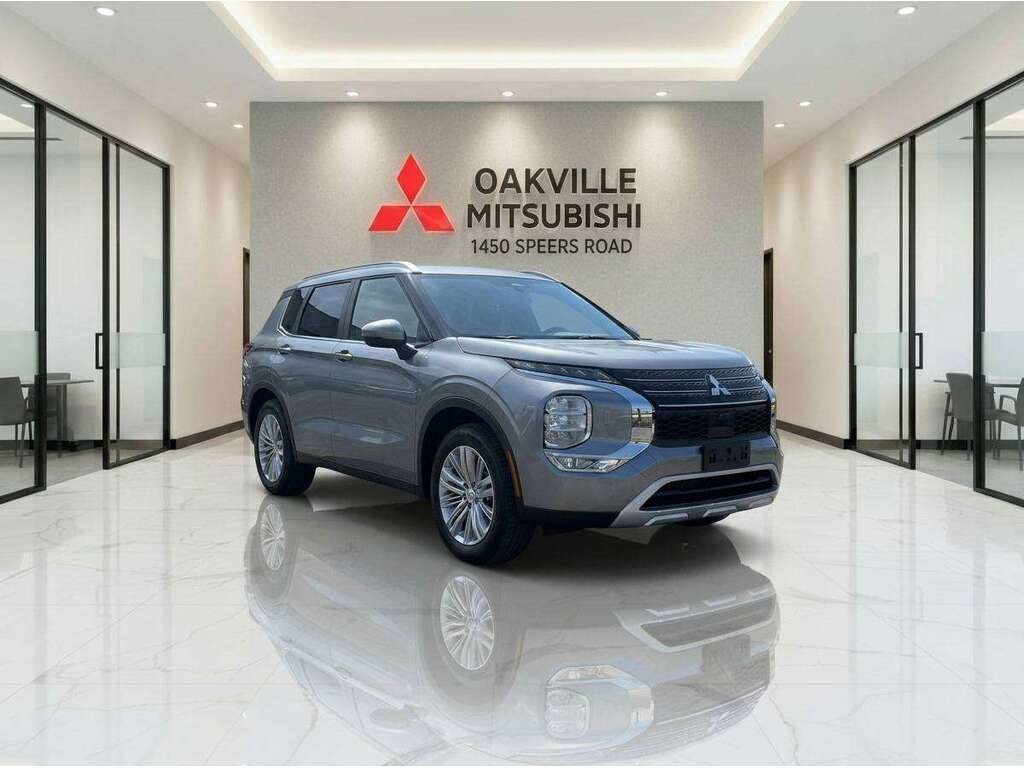 2022 Mitsubishi Outlander SE   7 PASS   PANO   CARPLAY   B\U CAM in Oakville, Ontario - 2 - w1024h768px