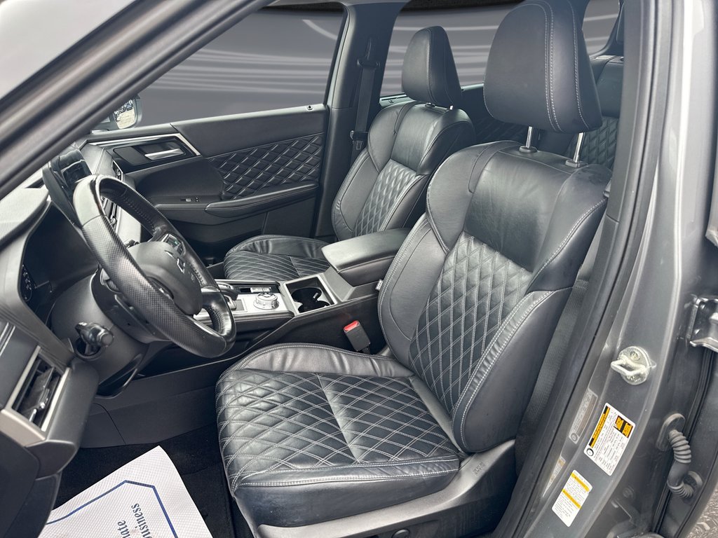 2022 Mitsubishi Outlander GT in Oakville, Ontario - 13 - w1024h768px