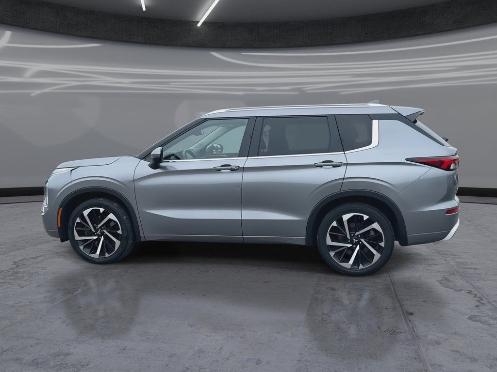 2022 Mitsubishi Outlander GT in Oakville, Ontario - 5 - w1024h768px