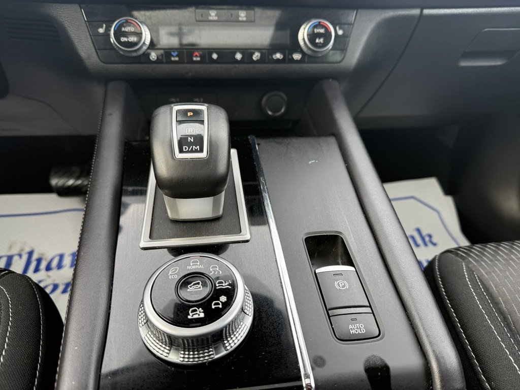 2023 Mitsubishi Outlander LE   S-AWC   RATES AS LOW AS 0.90 %   PANO   NAV in Oakville, Ontario - 18 - w1024h768px