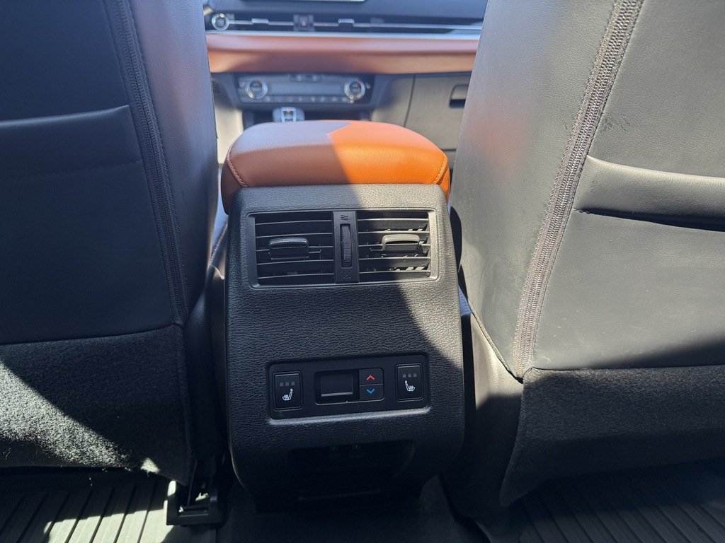 2023 Mitsubishi Outlander GT-PREM   7PASS   CPO   RATES STARTING 0.9% in Oakville, Ontario - 20 - w1024h768px