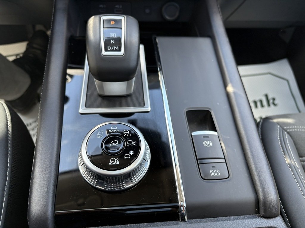 2024 Mitsubishi Outlander LE   S-AWC   RATES AS LOW AS 0.90 %   PANO   NAV in Oakville, Ontario - 20 - w1024h768px