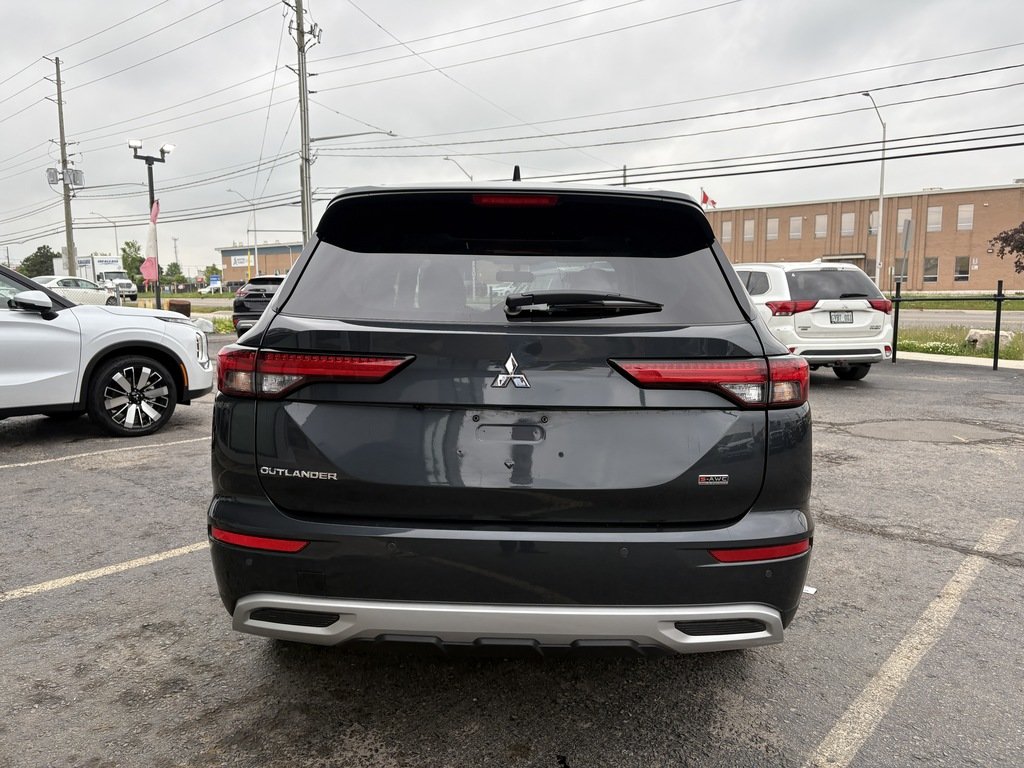 2024 Mitsubishi Outlander LE   S-AWC   7 PASS   NAV   360 CAM   HTD SEATS in Oakville, Ontario - 7 - w1024h768px