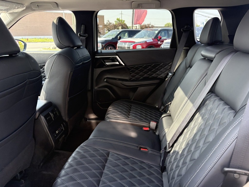 2024 Mitsubishi Outlander CPO   S-AWC   SEL   7 PASS   LTHR   NAV   360 CAM in Oakville, Ontario - 24 - w1024h768px
