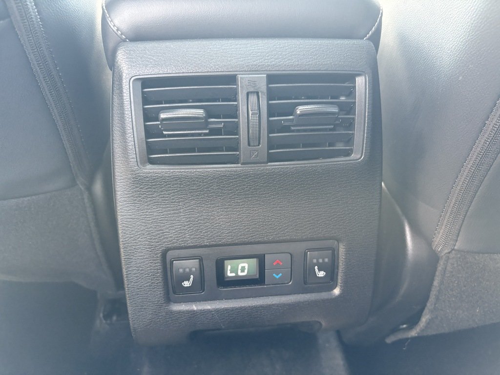 2024 Mitsubishi Outlander CPO   S-AWC   SEL   7 PASS   LTHR   NAV   360 CAM in Oakville, Ontario - 23 - w1024h768px