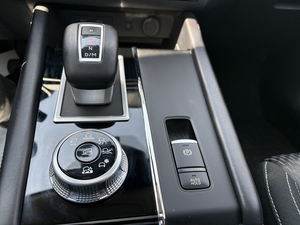 2024 Mitsubishi Outlander SE   S-AWC   7 PASS   PANO   CARPLAY   BLIND SPOT in Oakville, Ontario - 6 - w1024h768px
