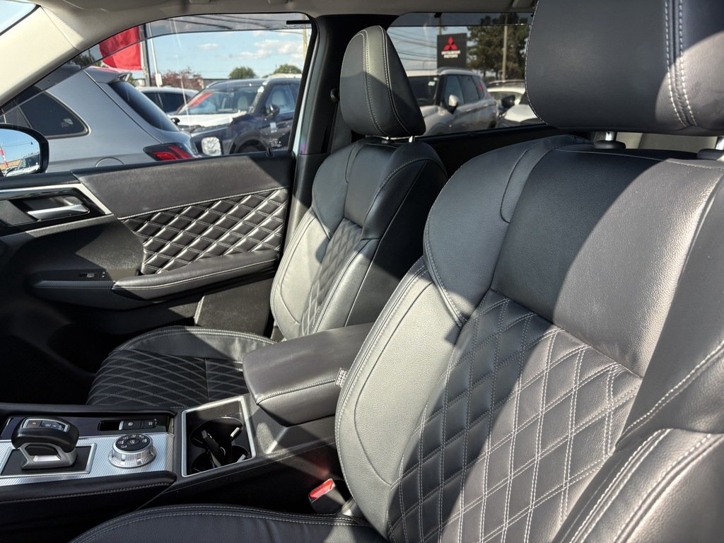 2024 Mitsubishi Outlander GT   CPO   7 PASS   S-AWC   LTHR   360 CAM   NAV in Oakville, Ontario - 13 - w1024h768px
