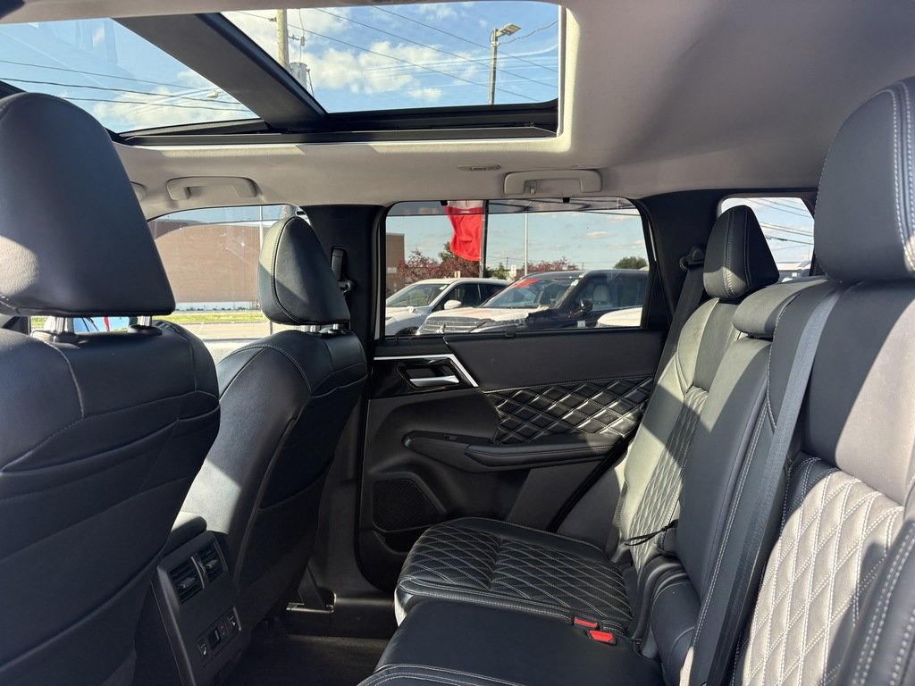 2024 Mitsubishi Outlander GT   CPO   7 PASS   S-AWC   LTHR   360 CAM   NAV in Oakville, Ontario - 23 - w1024h768px