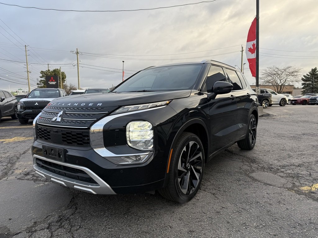 2024 Mitsubishi Outlander GT-P   S-AWC   PANO   360 CAM   BOSE   NAV in Oakville, Ontario - 4 - w1024h768px