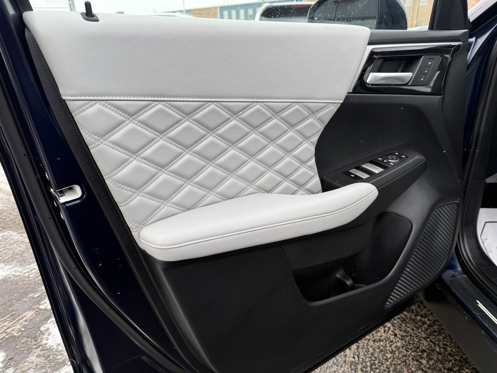 2024 Mitsubishi Outlander GT   S-AWC   CPO   7 PASS   HUD   BOSE   360 CAM in Oakville, Ontario - 10 - w1024h768px