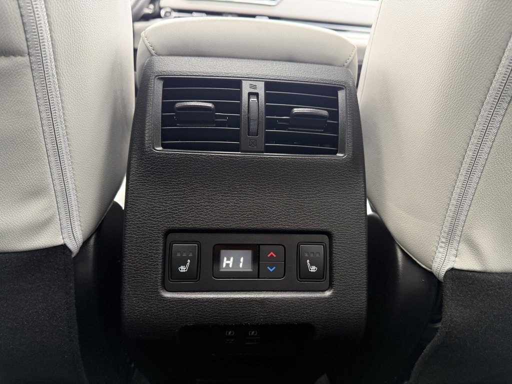 2024 Mitsubishi Outlander GT   S-AWC   CPO   7 PASS   HUD   BOSE   360 CAM in Oakville, Ontario - 20 - w1024h768px