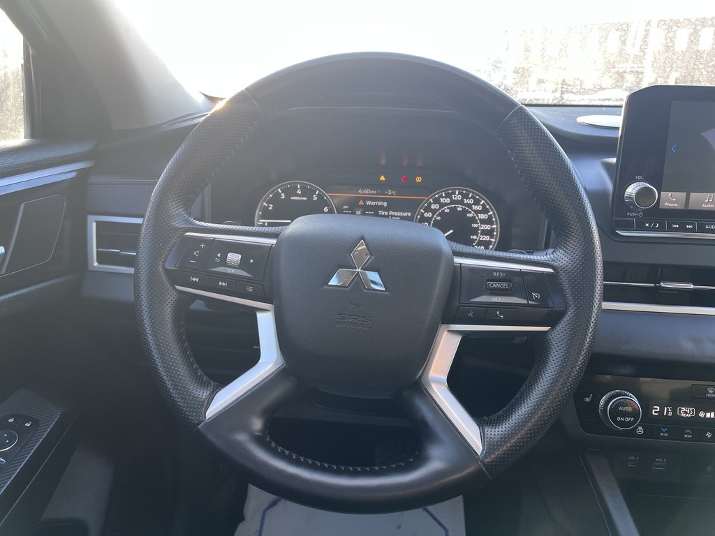 2024 Mitsubishi Outlander SE   S-AWC   7 PASS   PANO   HTD SEATS/STEERING in Oakville, Ontario - 13 - w1024h768px
