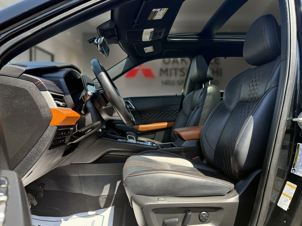 2024 Mitsubishi Outlander GT P  PHEV   PANO ROOF   LEATHER   NAV   360 in Oakville, Ontario - 12 - w1024h768px