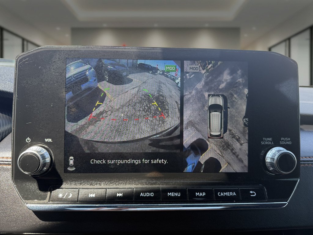 2024 Mitsubishi Outlander GT P  PHEV   PANO ROOF   LEATHER   NAV   360 in Oakville, Ontario - 17 - w1024h768px