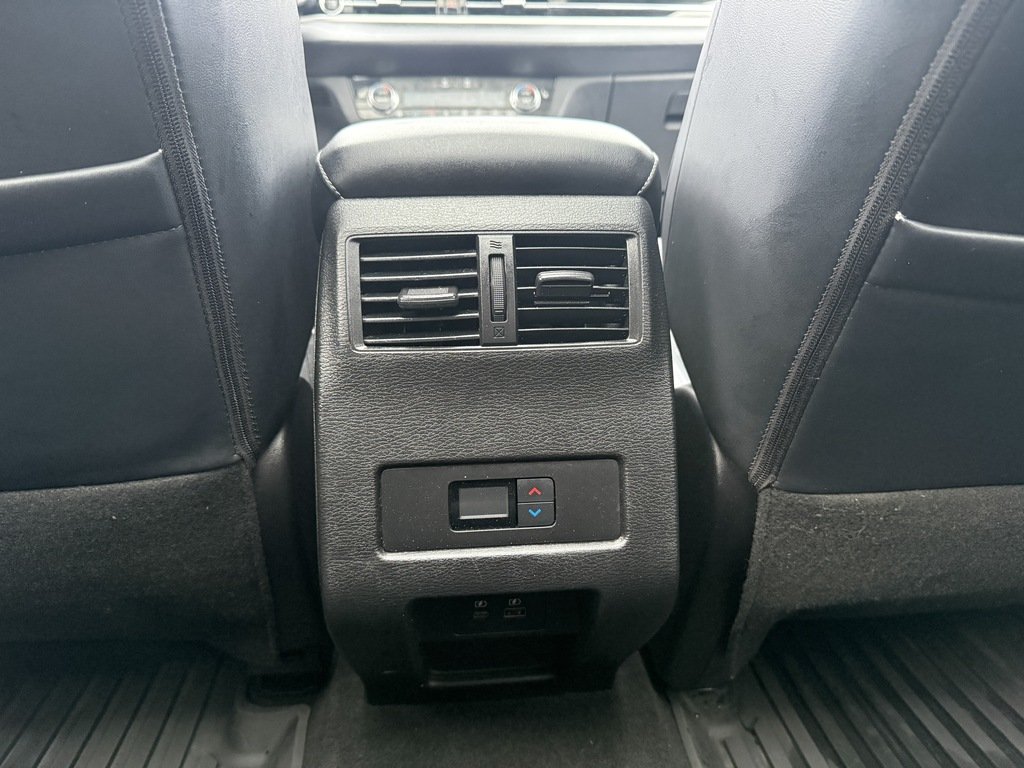 2024 Mitsubishi Outlander LE   S-AWC   RATES AS LOW AS 0.90 %   PANO   NAV in Oakville, Ontario - 21 - w1024h768px