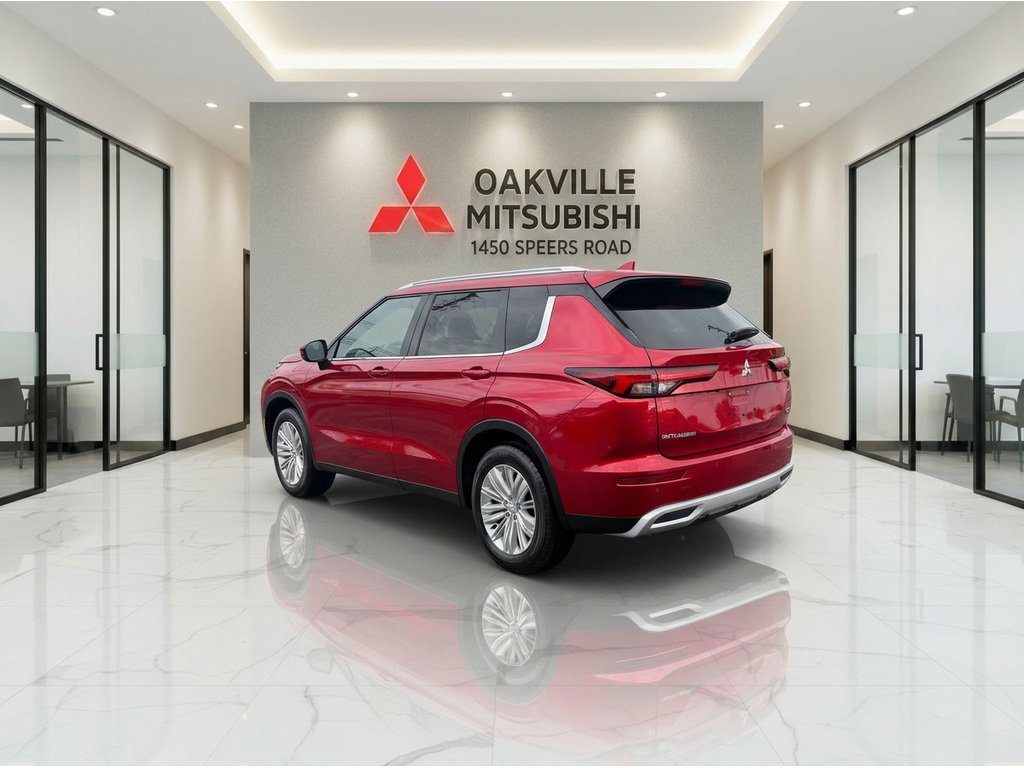 2024 Mitsubishi Outlander LE   S-AWC   RATES AS LOW AS 0.90 %   PANO   NAV in Oakville, Ontario - 6 - w1024h768px