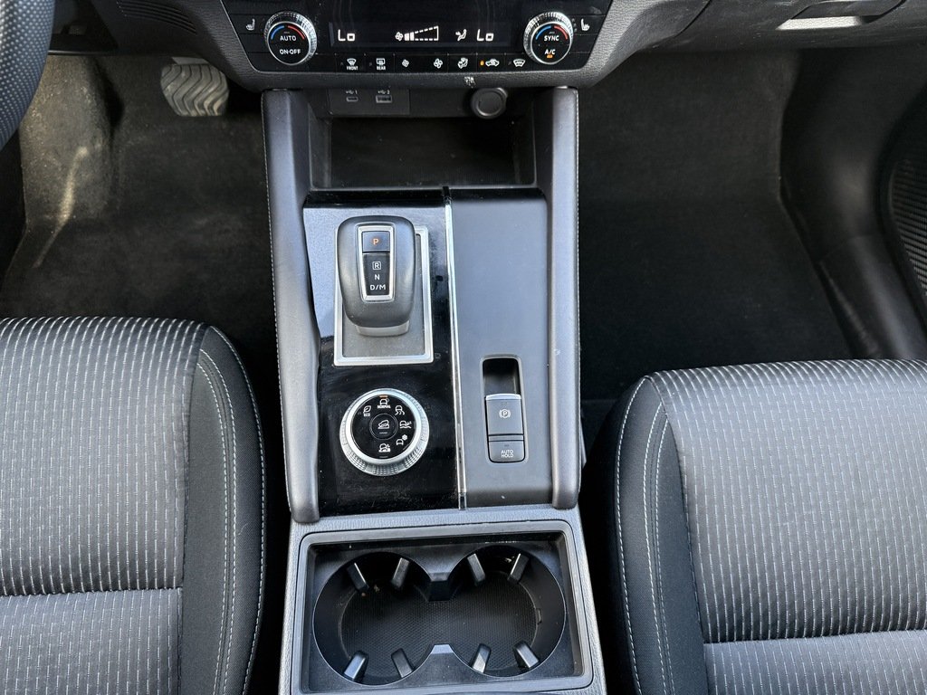 2024 Mitsubishi Outlander ES   S-AWC   B\U CAM   CARPLAY   HTD SEATS in Oakville, Ontario - 18 - w1024h768px
