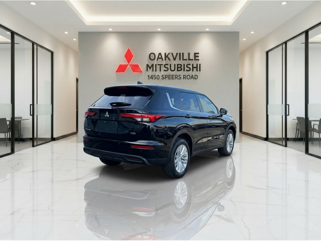 2024 Mitsubishi Outlander ES   S-AWC   B\U CAM   CARPLAY   HTD SEATS in Oakville, Ontario - 8 - w1024h768px