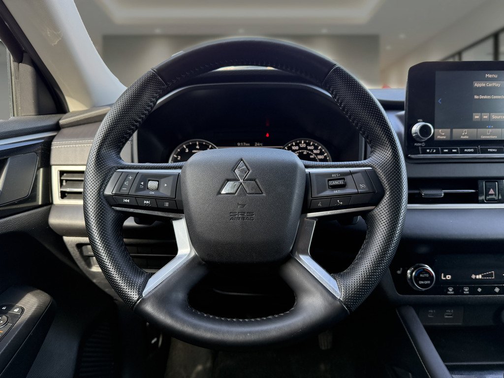 2024 Mitsubishi Outlander ES   S-AWC   B\U CAM   CARPLAY   HTD SEATS in Oakville, Ontario - 14 - w1024h768px