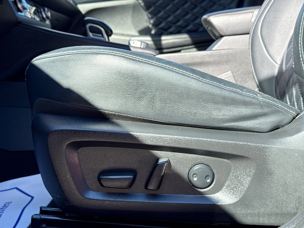 2024 Mitsubishi Outlander GT in Oakville, Ontario - 14 - w1024h768px