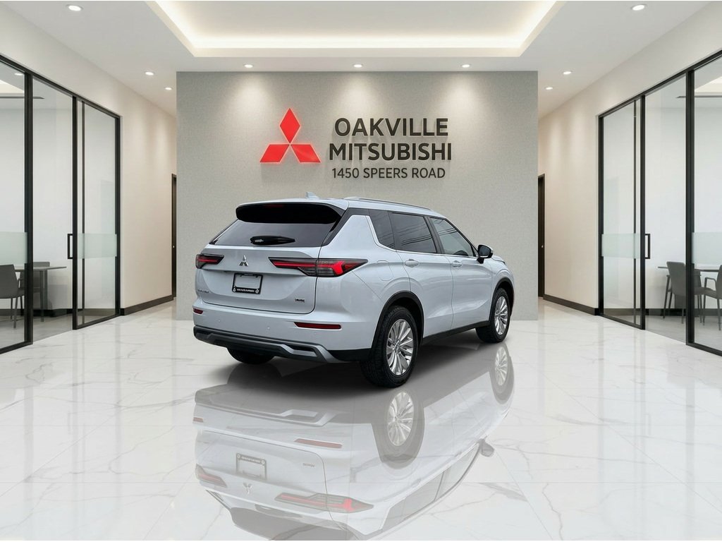 2025 Mitsubishi Outlander SE   S-AWC   CPO   RATES AS LOW AS 0.90% in Oakville, Ontario - 8 - w1024h768px