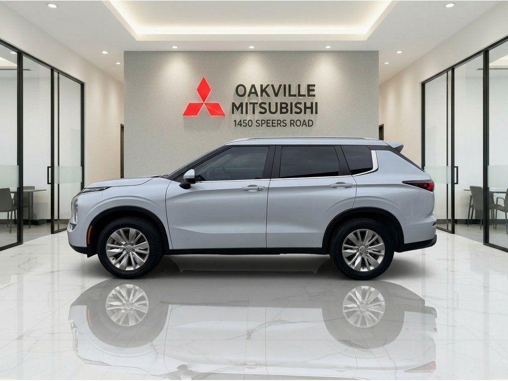 2025 Mitsubishi Outlander SE   S-AWC   CPO   RATES AS LOW AS 0.90% in Oakville, Ontario - 5 - w1024h768px