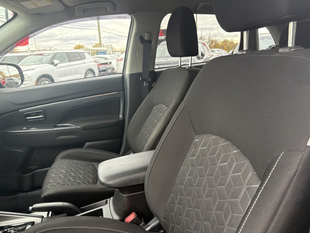 2020 Mitsubishi RVR SE   BU CAM   CARPLAY   HTD SEATS   BLIND SPOT in Oakville, Ontario - 12 - w1024h768px
