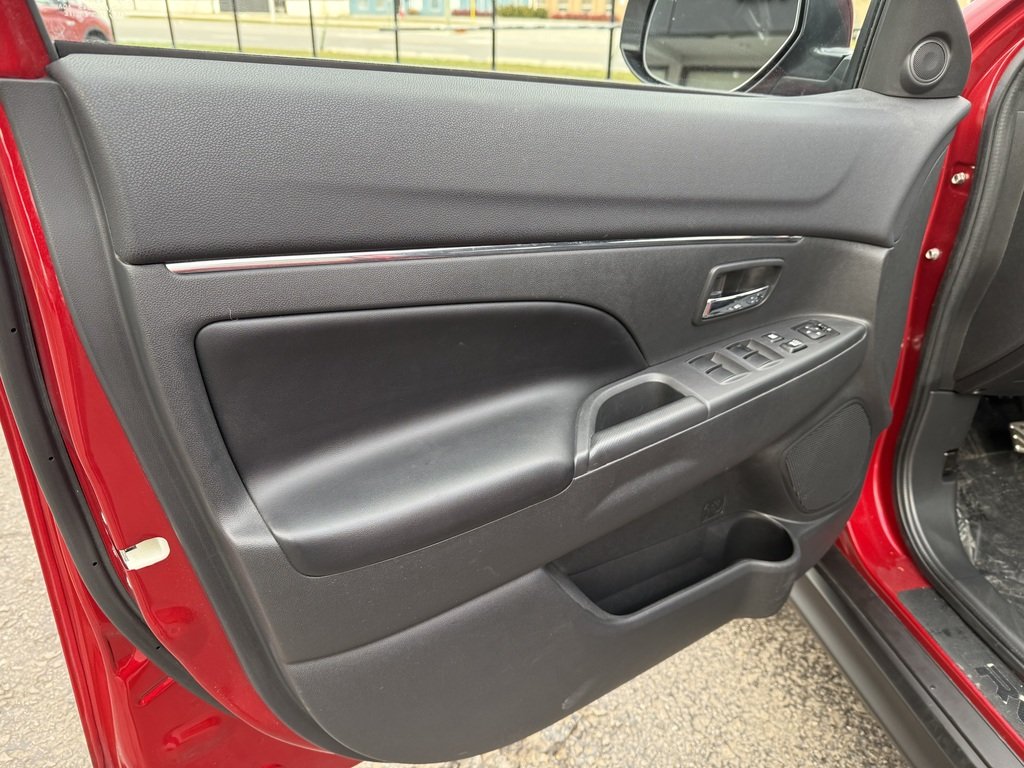 2021 Mitsubishi RVR LE   AWC   2.4L    CARPLAY   B/U CAM   HTD SEATS in Oakville, Ontario - 10 - w1024h768px