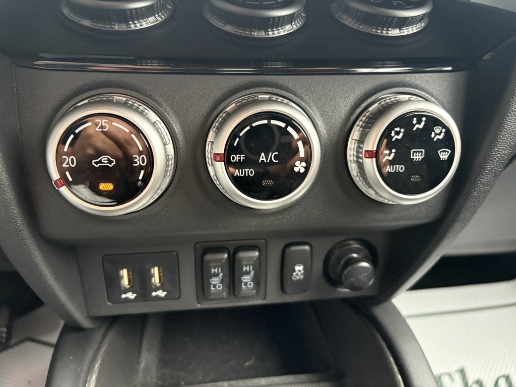 2024 Mitsubishi RVR ES   AWC   CPO   BU CAM   RATES AS LOW AS 0.90% in Oakville, Ontario - 17 - w1024h768px
