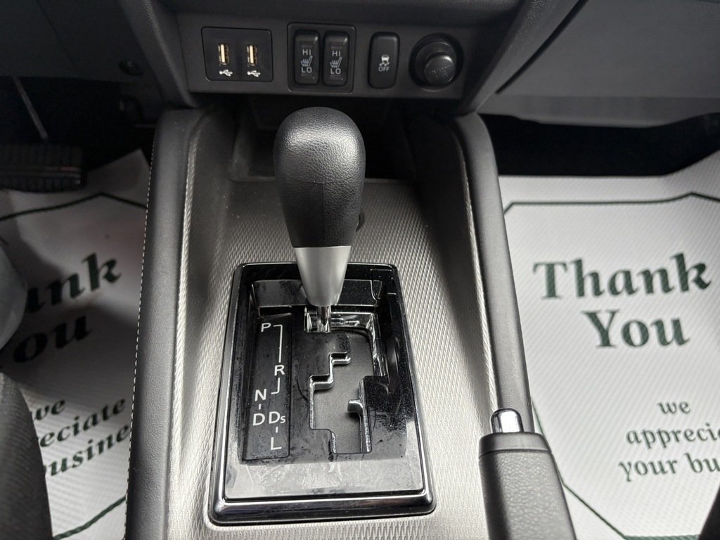 2024 Mitsubishi RVR ES   AWC   CPO   BU CAM   RATES AS LOW AS 0.90% in Oakville, Ontario - 18 - w1024h768px