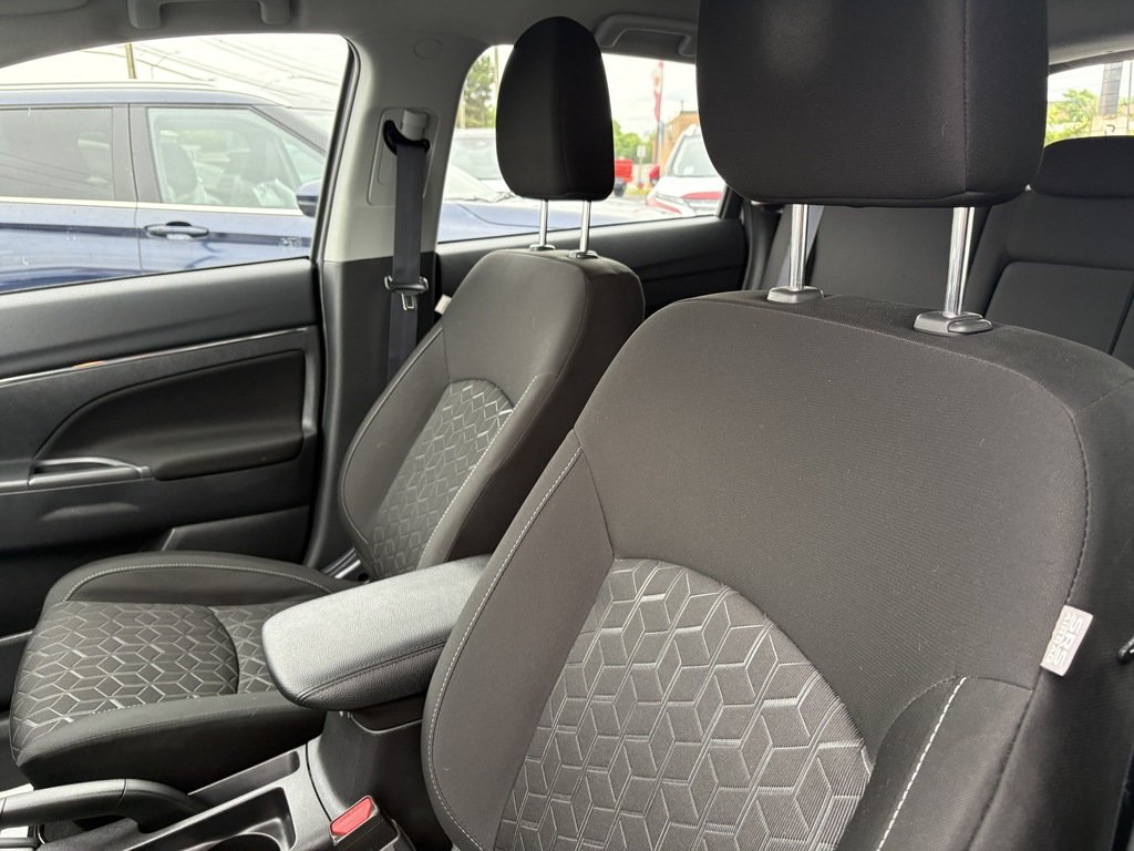 2024 Mitsubishi RVR ES   AWC   CPO   BU CAM   RATES AS LOW AS 0.90% in Oakville, Ontario - 11 - w1024h768px