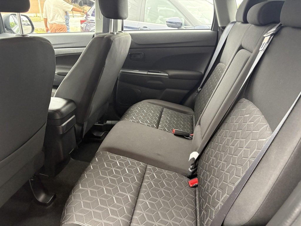 2024 Mitsubishi RVR ES   AWC   CPO   BU CAM   RATES AS LOW AS 0.90% in Oakville, Ontario - 20 - w1024h768px