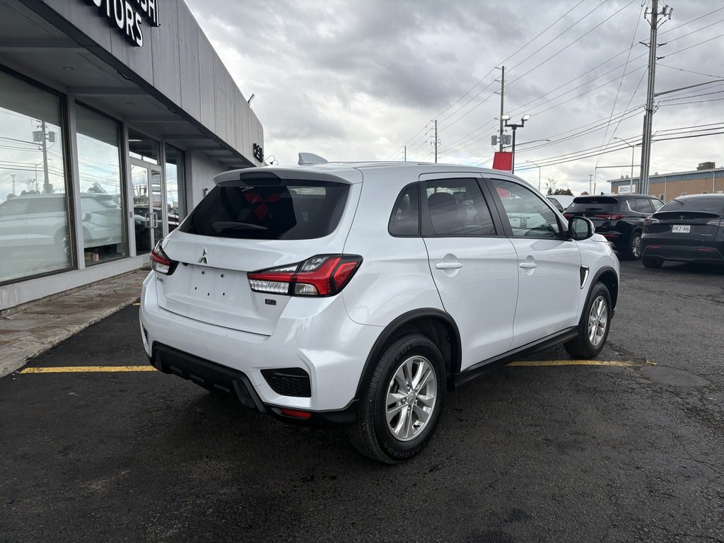 2024 Mitsubishi RVR SE   AWC   BLIND SPOT   HTD SEATS   CARPLAY in Oakville, Ontario - 8 - w1024h768px