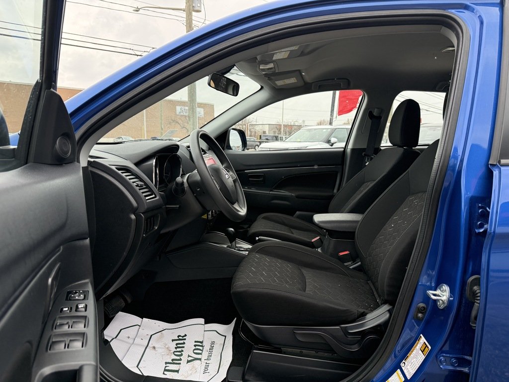 2024 Mitsubishi RVR ES   AWC   CPO   BU CAM   RATES AS LOW AS 0.90% in Oakville, Ontario - 11 - w1024h768px