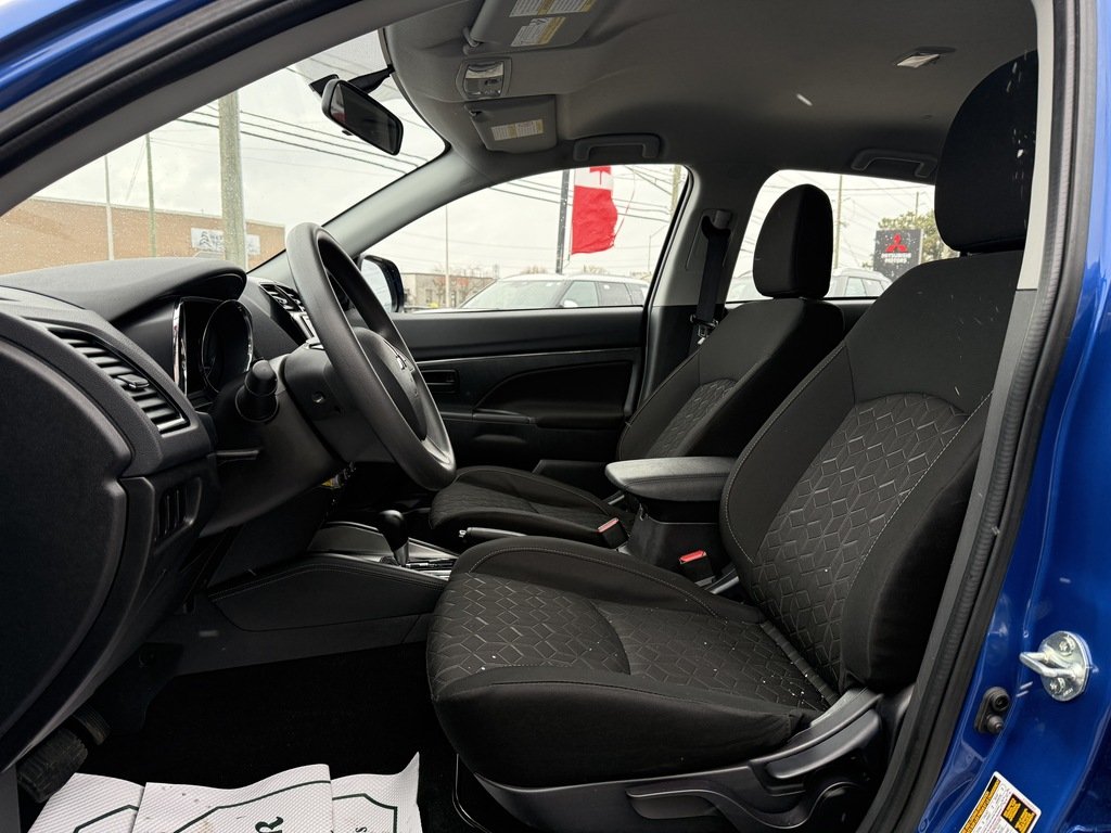 2024 Mitsubishi RVR ES   AWC   CPO   BU CAM   RATES AS LOW AS 0.90% in Oakville, Ontario - 12 - w1024h768px