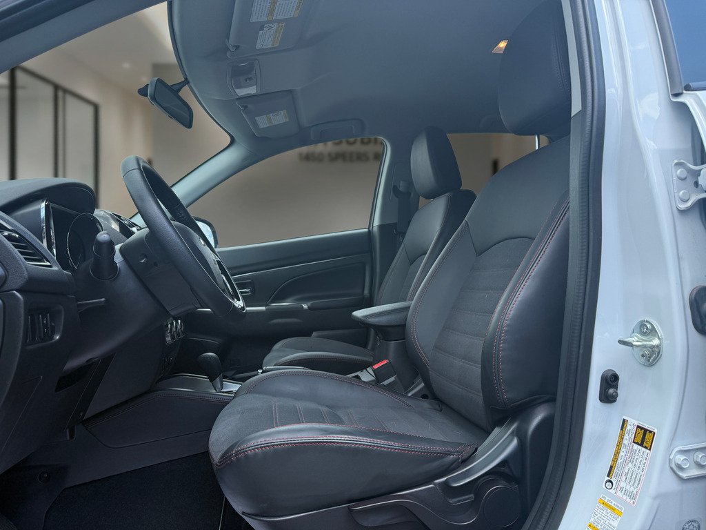 2024 Mitsubishi RVR SEL   AWC   CPO   RATES AS LOW AS 0.90% in Oakville, Ontario - 12 - w1024h768px
