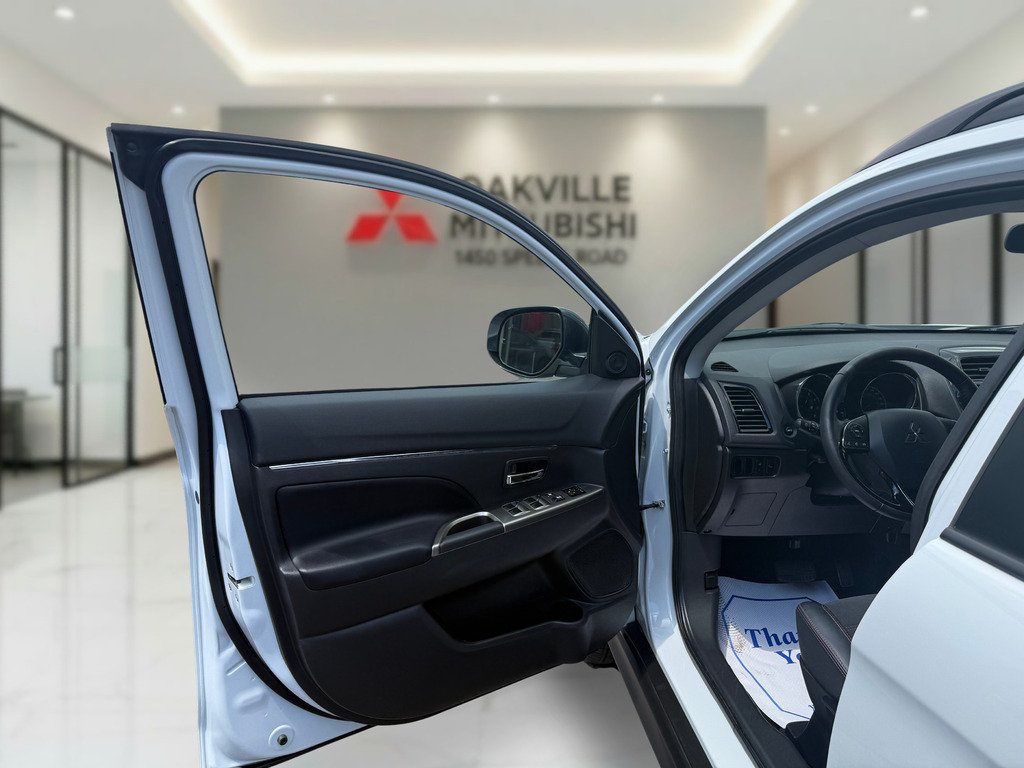 2024 Mitsubishi RVR SEL   AWC   CPO   RATES AS LOW AS 0.90% in Oakville, Ontario - 10 - w1024h768px