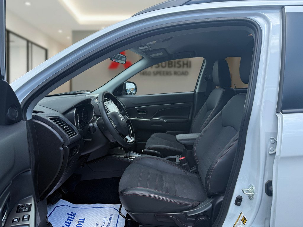 2024 Mitsubishi RVR SEL   AWC   CPO   RATES AS LOW AS 0.90% in Oakville, Ontario - 11 - w1024h768px