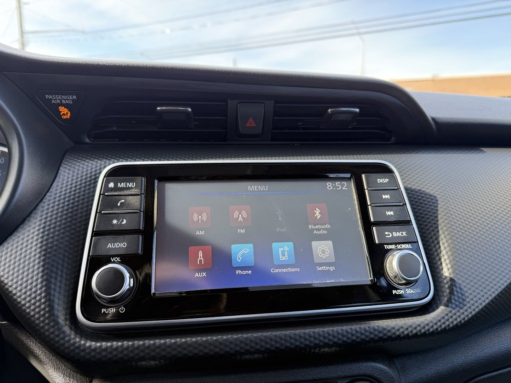 2025 Nissan Kicks Play S   ONLY 5063 KM!!   CARPLAY   ALLOY   BU CAM in Oakville, Ontario - 15 - w1024h768px